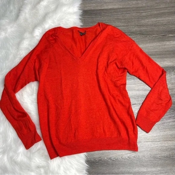 Theory Sweater Women’s - Picture 1 of 3